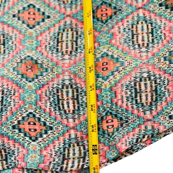 Living Doll Casual Aztec Print Chiffon Blouse Size XS Women's - Picture 6 of 8